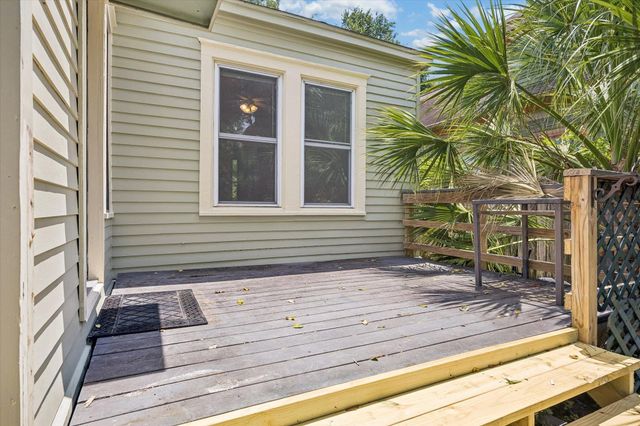 123 Parkview Street, Houston, TX 77009