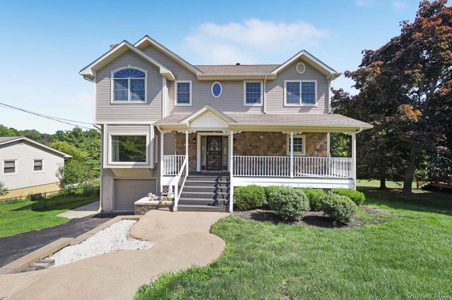 27 Walton Terrace, Monroe, NY 10950