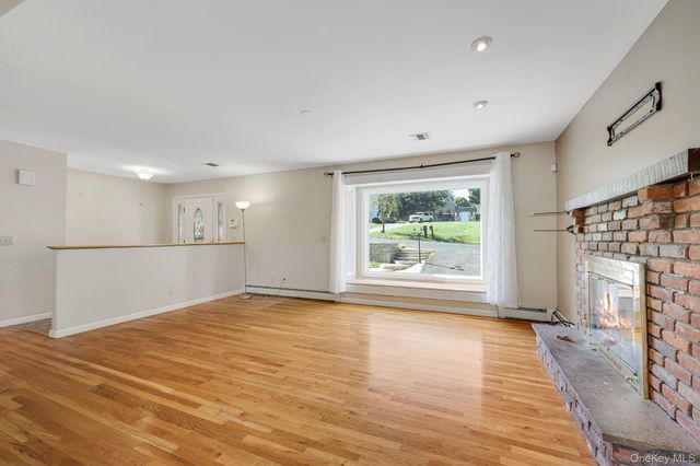 27 Walton Terrace, Monroe, NY 10950