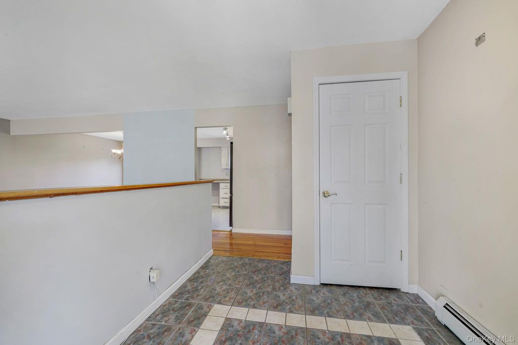 27 Walton Terrace, Monroe, NY 10950 — photo 5