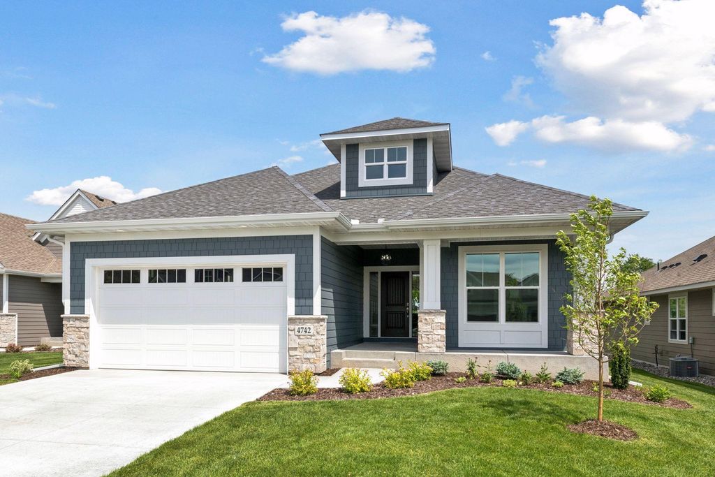 4742 Lawndale Court N, Plymouth, MN 55446 — photo 2