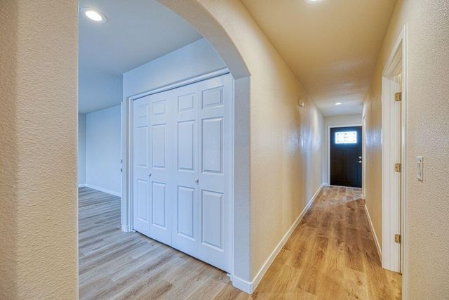 5489 Shalynn Drive, Klamath Falls, OR 97603