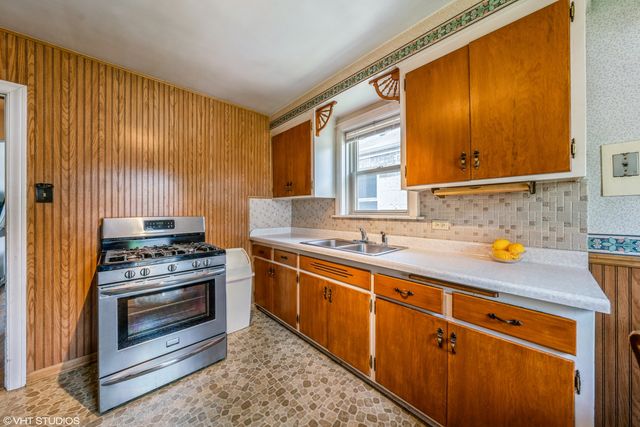 3127 Oak Avenue, Brookfield, IL 60513