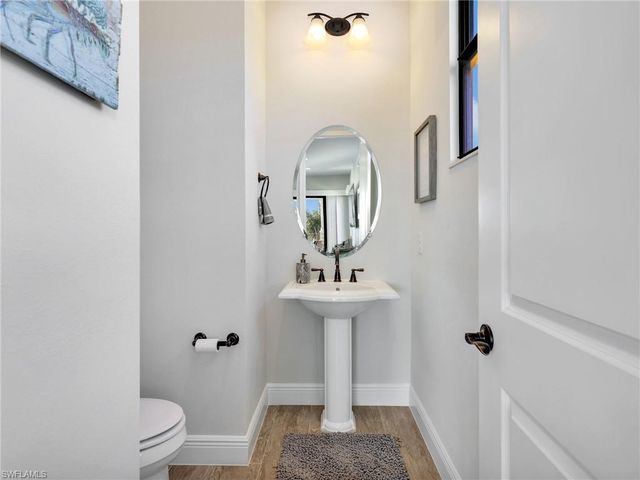 12757 Dundee LN, Naples, FL 34120