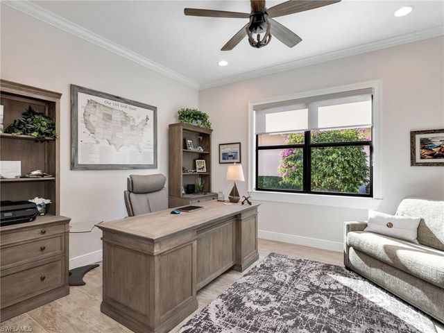 12757 Dundee LN, Naples, FL 34120