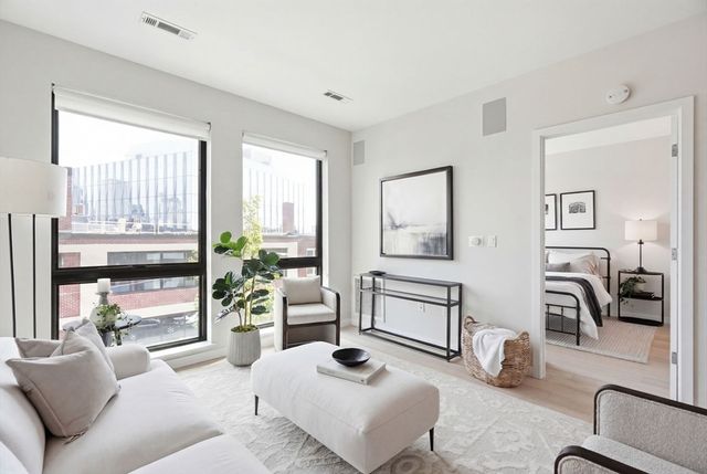 45 W 3rd St 305, Boston, MA 02127