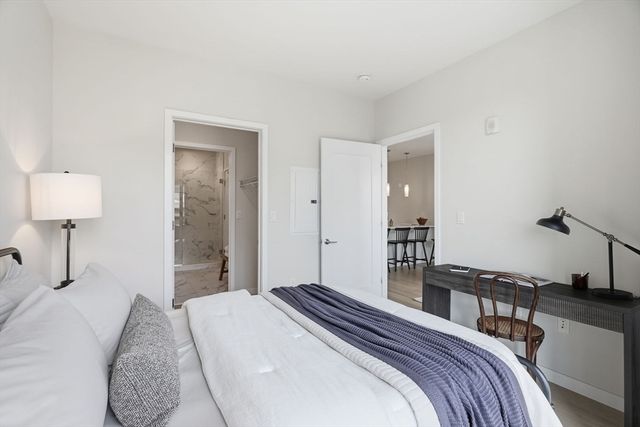 45 W 3rd St 305, Boston, MA 02127