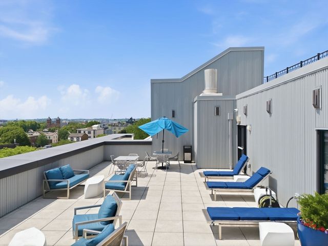 45 W 3rd St 305, Boston, MA 02127