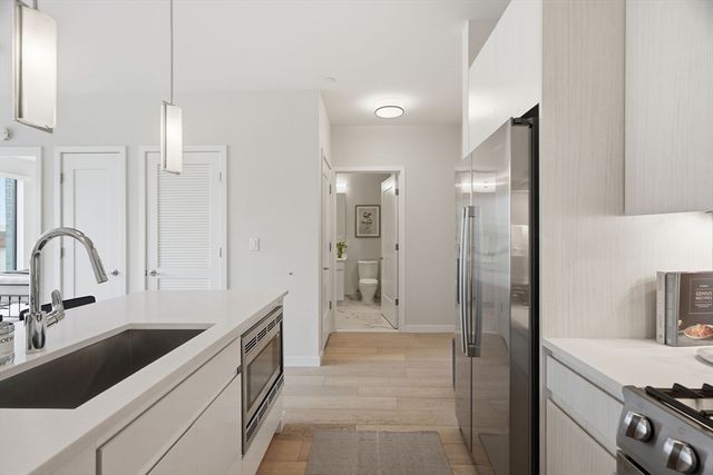 45 W 3rd St 305, Boston, MA 02127
