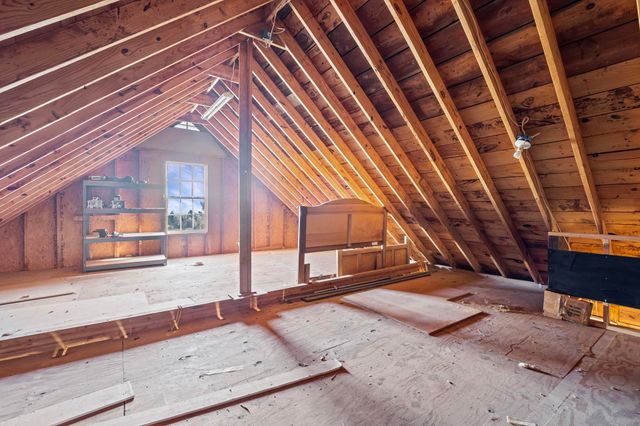 25 WOODMONT DR, Oakland, TN 38028