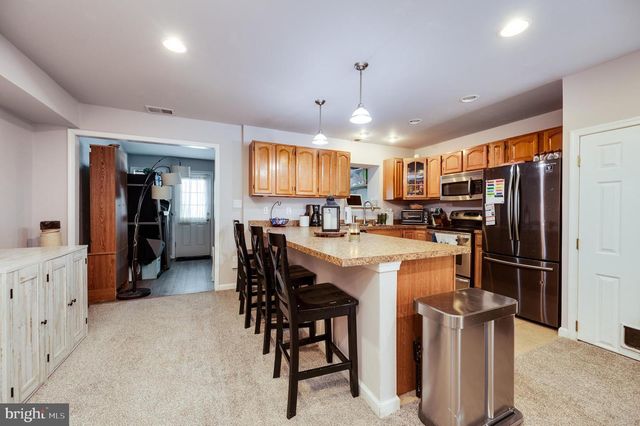 832 WOODCHUCK LN, Reading, PA 19606