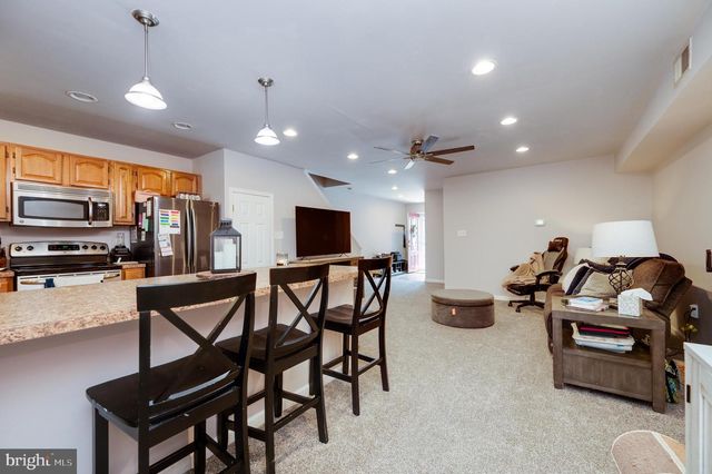 832 WOODCHUCK LN, Reading, PA 19606