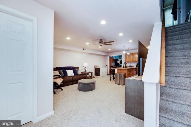 832 WOODCHUCK LN, Reading, PA 19606