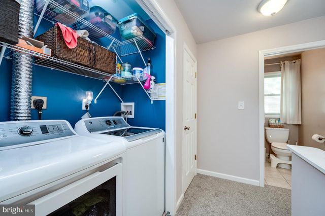 832 WOODCHUCK LN, Reading, PA 19606
