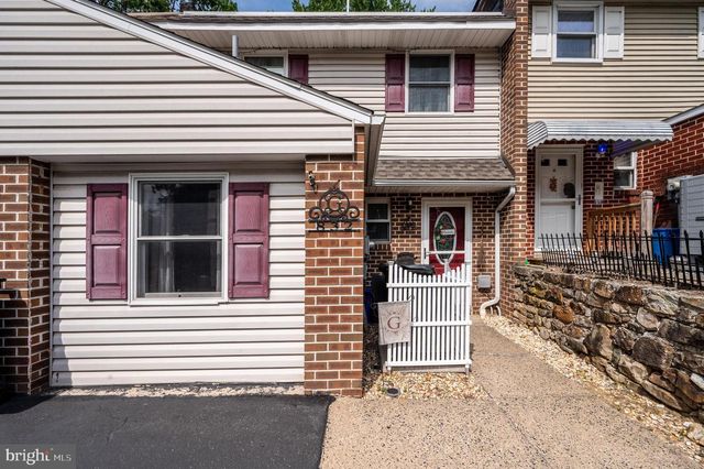 832 WOODCHUCK LN, Reading, PA 19606