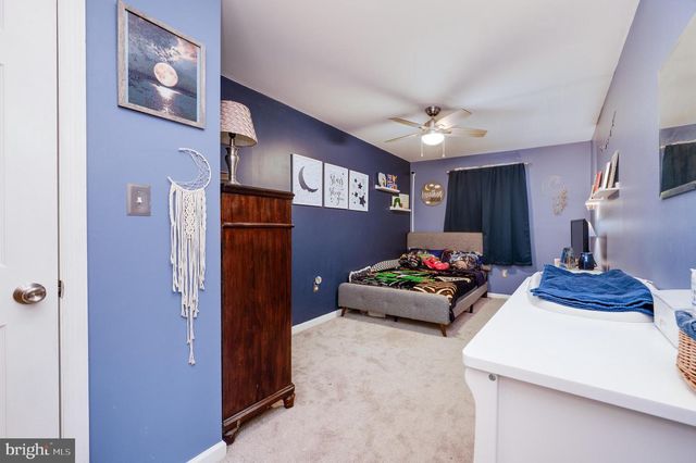 832 WOODCHUCK LN, Reading, PA 19606