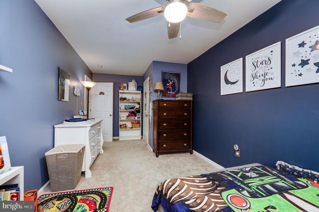 832 WOODCHUCK LN, Reading, PA 19606