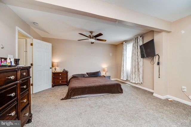 832 WOODCHUCK LN, Reading, PA 19606