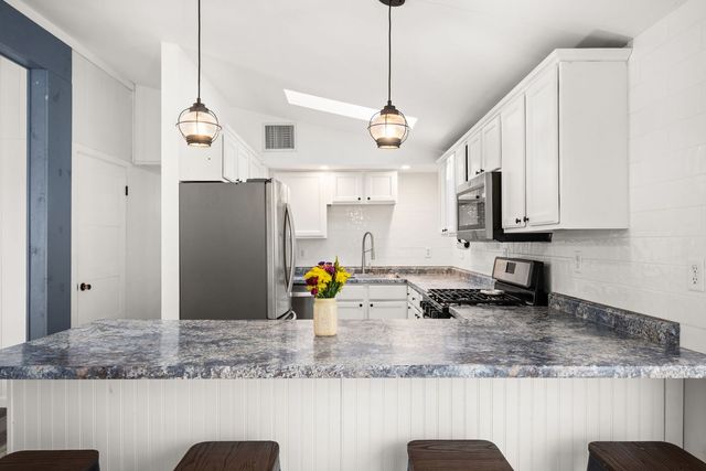 46W524 Locust Street, Elburn, IL 60119