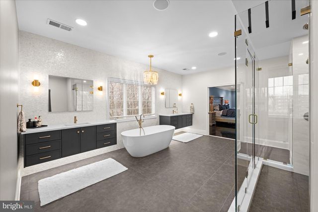 20141 BLACK DIAMOND PL, Ashburn, VA 20147