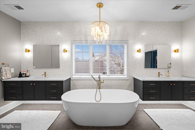 20141 BLACK DIAMOND PL, Ashburn, VA 20147