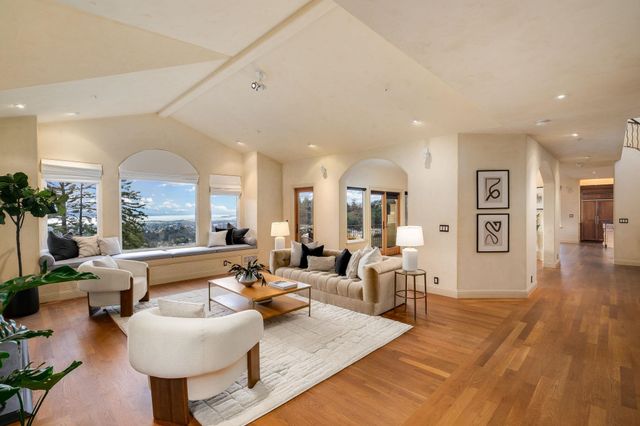 6257 Virgo Rd, Oakland, CA 94611