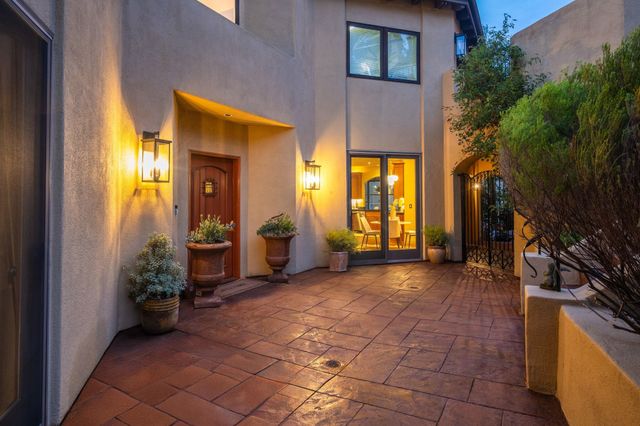 6257 Virgo Rd, Oakland, CA 94611