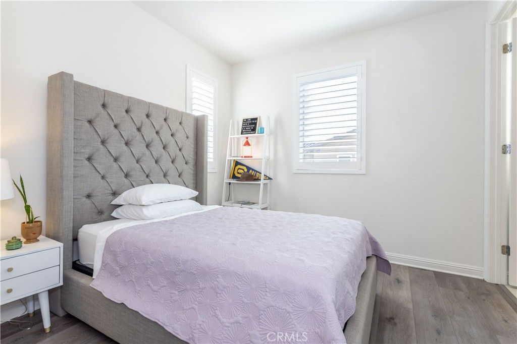 Image 24 of property listing at 20742 Pine Cone Circle, Porter Ranch, CA 91326