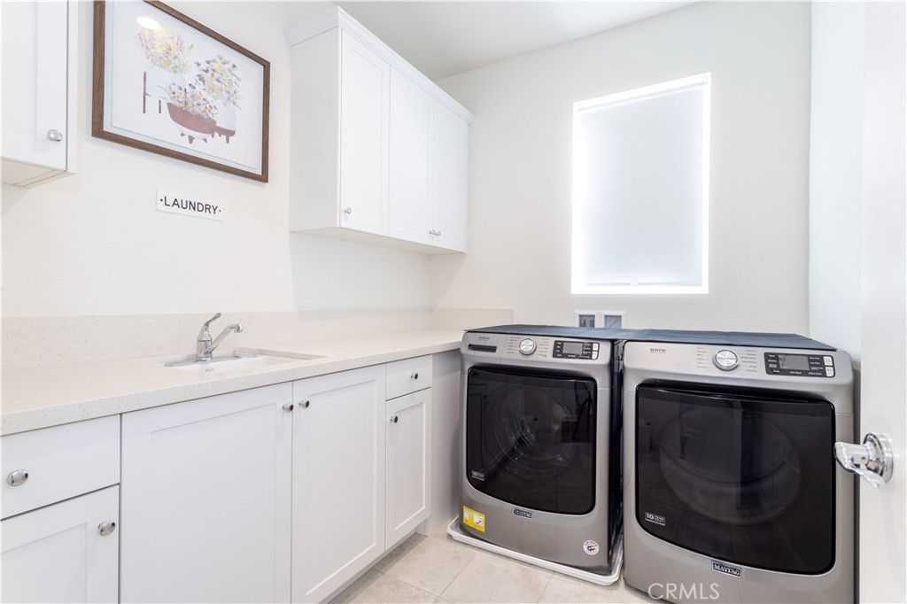 Image 32 of property listing at 20742 Pine Cone Circle, Porter Ranch, CA 91326