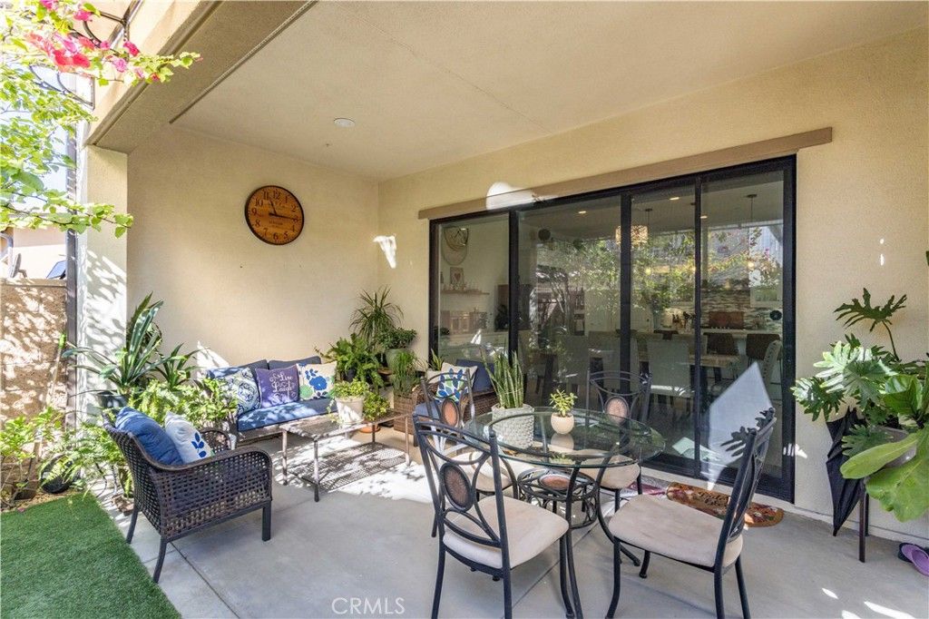 Image 33 of property listing at 20742 Pine Cone Circle, Porter Ranch, CA 91326