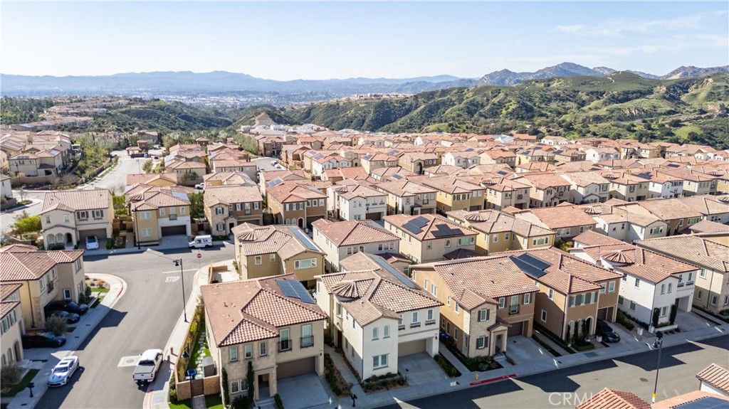 Image 47 of property listing at 20742 Pine Cone Circle, Porter Ranch, CA 91326