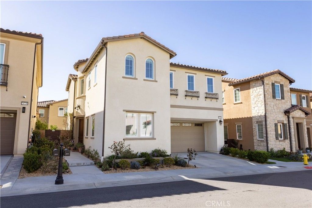 Image 54 of property listing at 20742 Pine Cone Circle, Porter Ranch, CA 91326