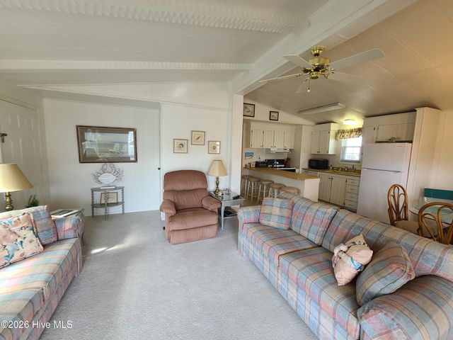 308 W Bogue Boulevard, Atlantic Beach, NC 28512