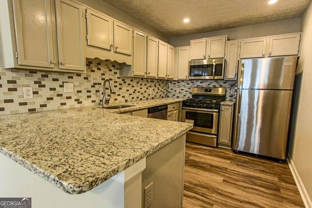 2745 Highland Ridge NW, Kennesaw, GA 30152