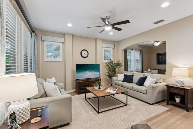 202 DRUMMOND LANE, Deland, FL 32724