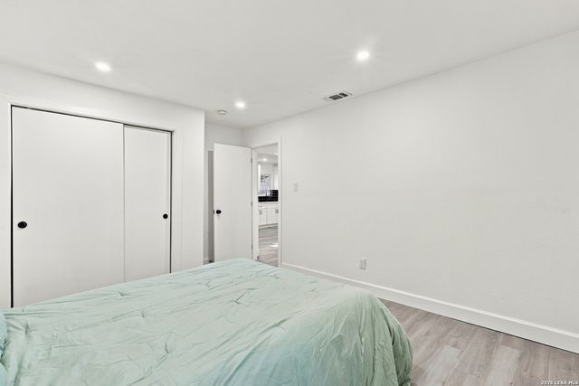 111 BARRETT AVE, San Antonio, TX 78214