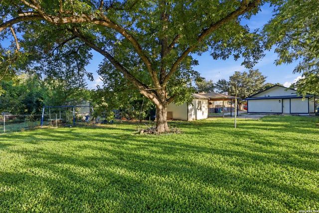 111 BARRETT AVE, San Antonio, TX 78214