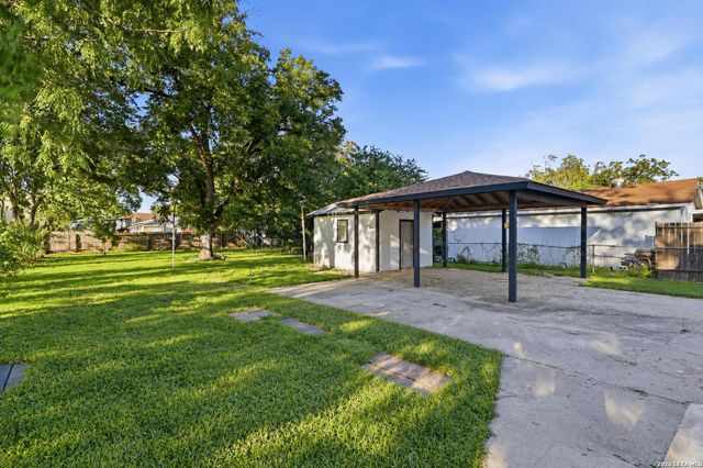 111 BARRETT AVE, San Antonio, TX 78214