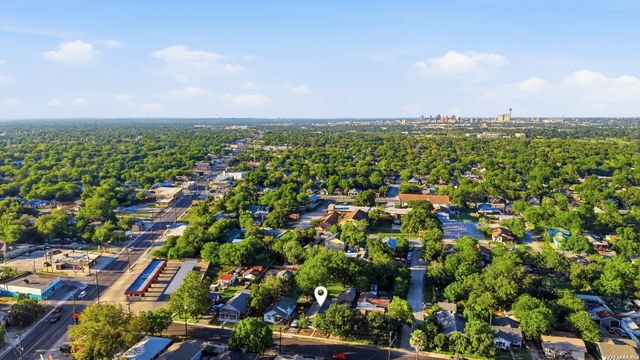 111 BARRETT AVE, San Antonio, TX 78214