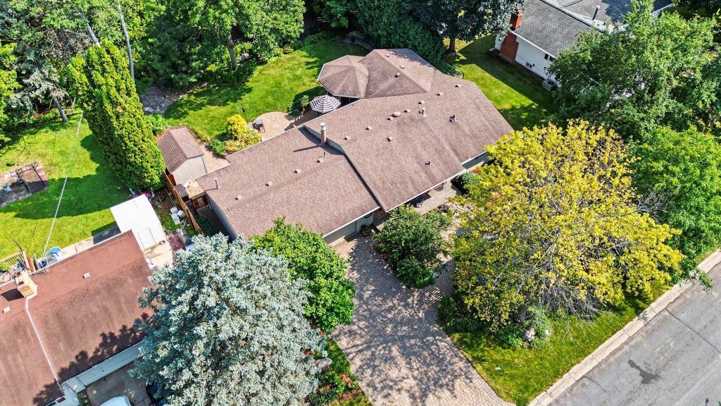 11501 Keating Avenue, Burnsville, MN 55337 — exterior