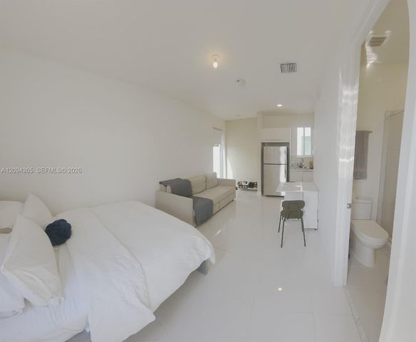 6611 NW 102nd Path 0, Doral, FL 33178