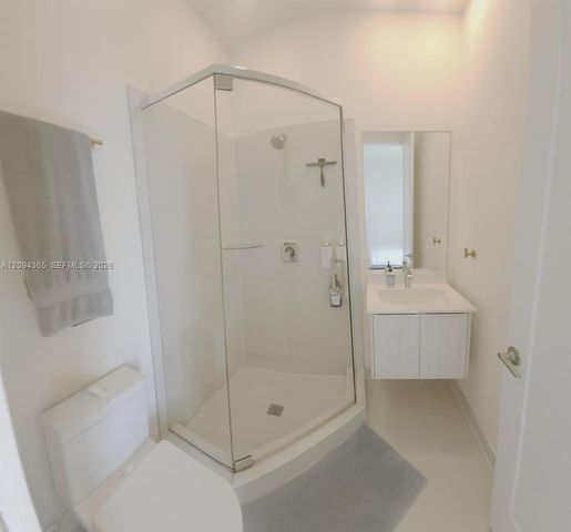 6611 NW 102nd Path 0, Doral, FL 33178