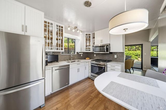 465 San Marin Dr, Novato, CA 94945