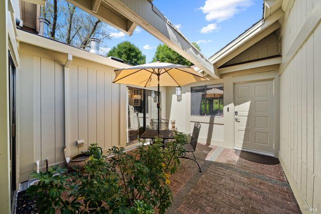 465 San Marin Dr, Novato, CA 94945