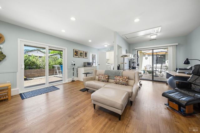 465 San Marin Dr, Novato, CA 94945