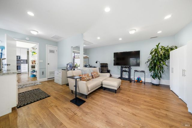 465 San Marin Dr, Novato, CA 94945