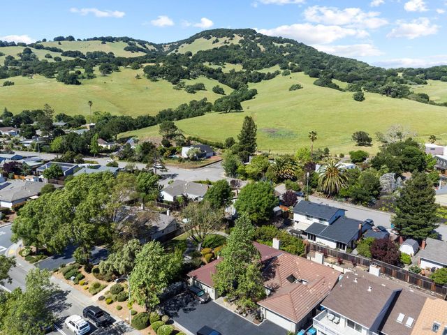 465 San Marin Dr, Novato, CA 94945