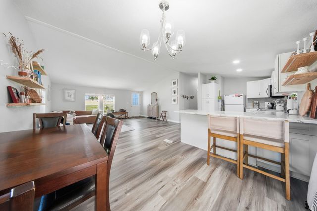 212 Primrose Lane, Clever, MO 65631