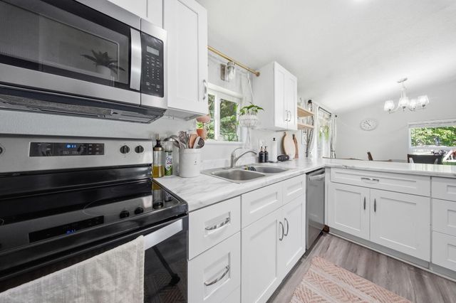 212 Primrose Lane, Clever, MO 65631