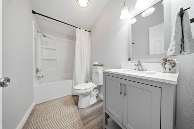 212 Primrose Lane, Clever, MO 65631